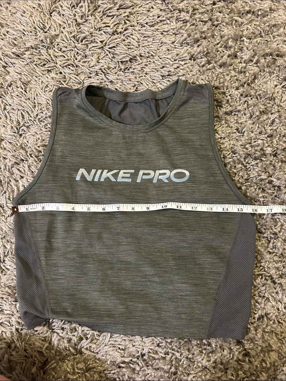 Nike Pro Women’s Gray Mesh Back Cropped Athletic Top